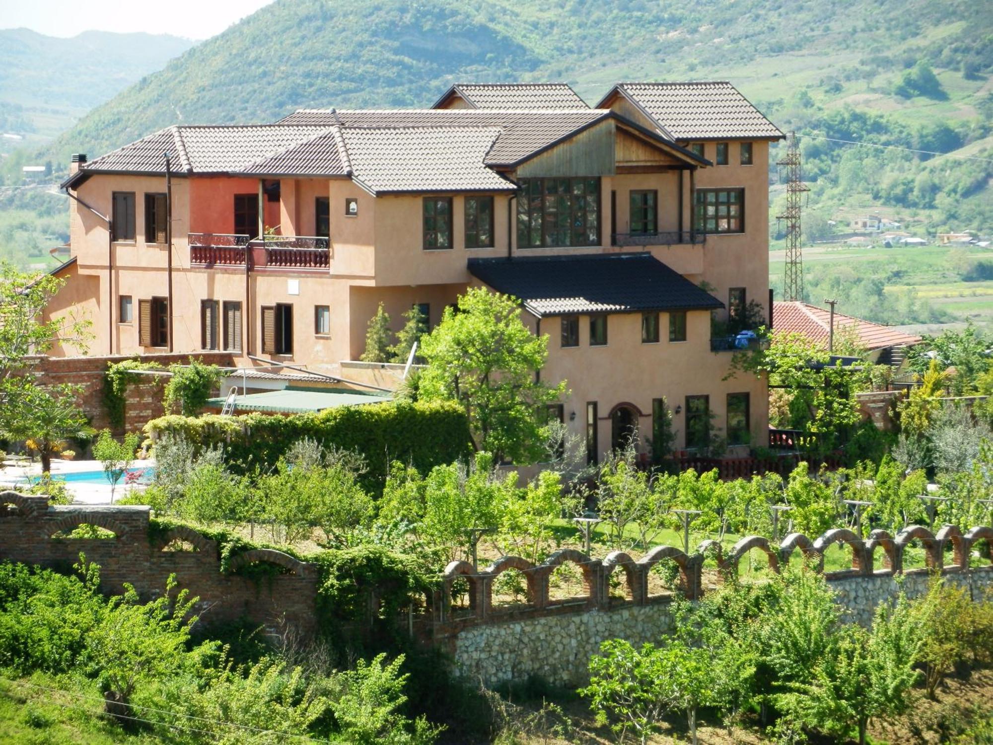 Villa Mugs Ljaknasi 外观 照片